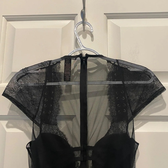 Victoria's Secret Lace short sleeve Bodysuit Black faux lace-up 16712 - Picture 9 of 14